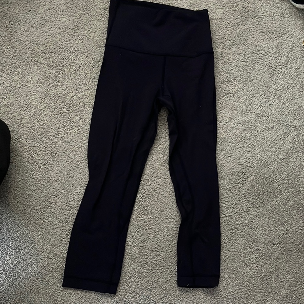 Navy lululemon cropped align leggings